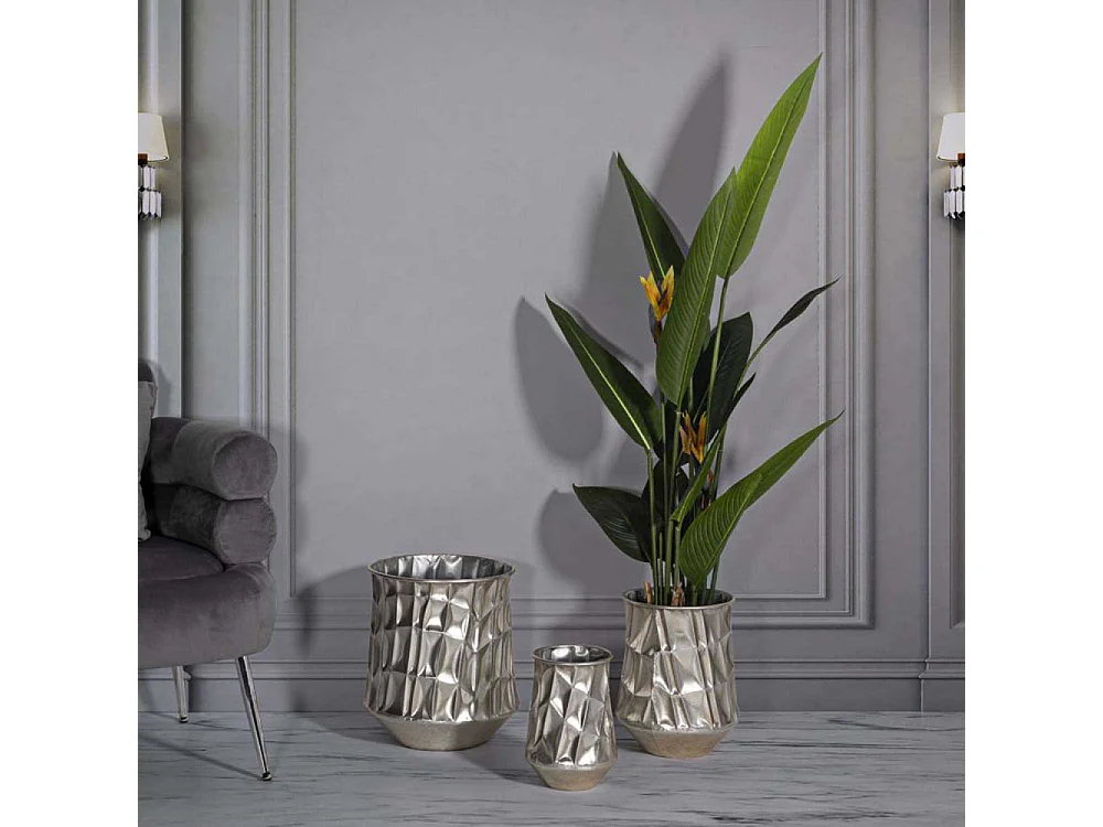 Set de 3 vases en métal argenté