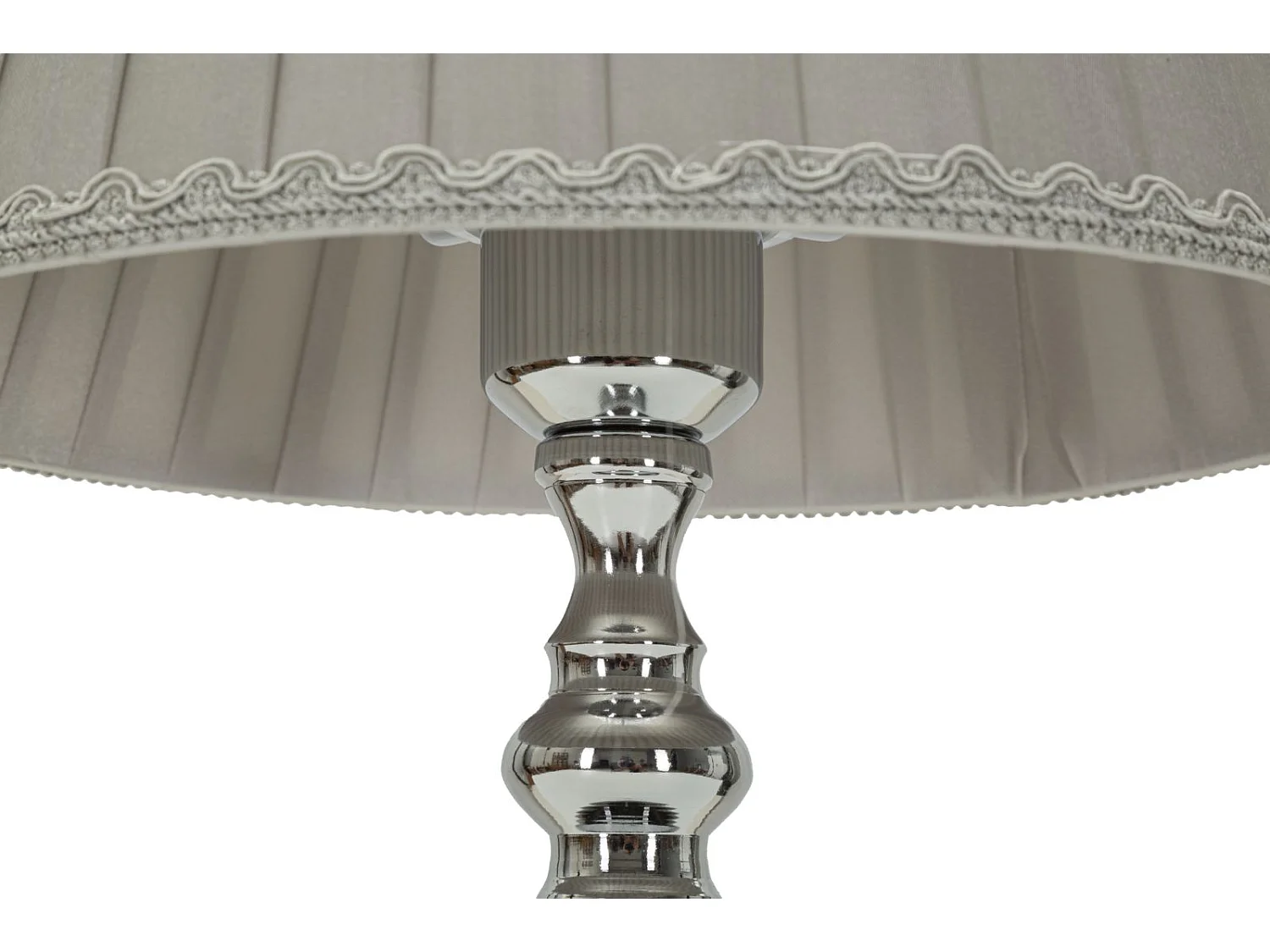 Lampada da tavolo in metallo argentato Ø cm 25X46