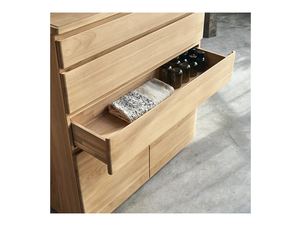 Sideboard Nino aus massivem Teakholz