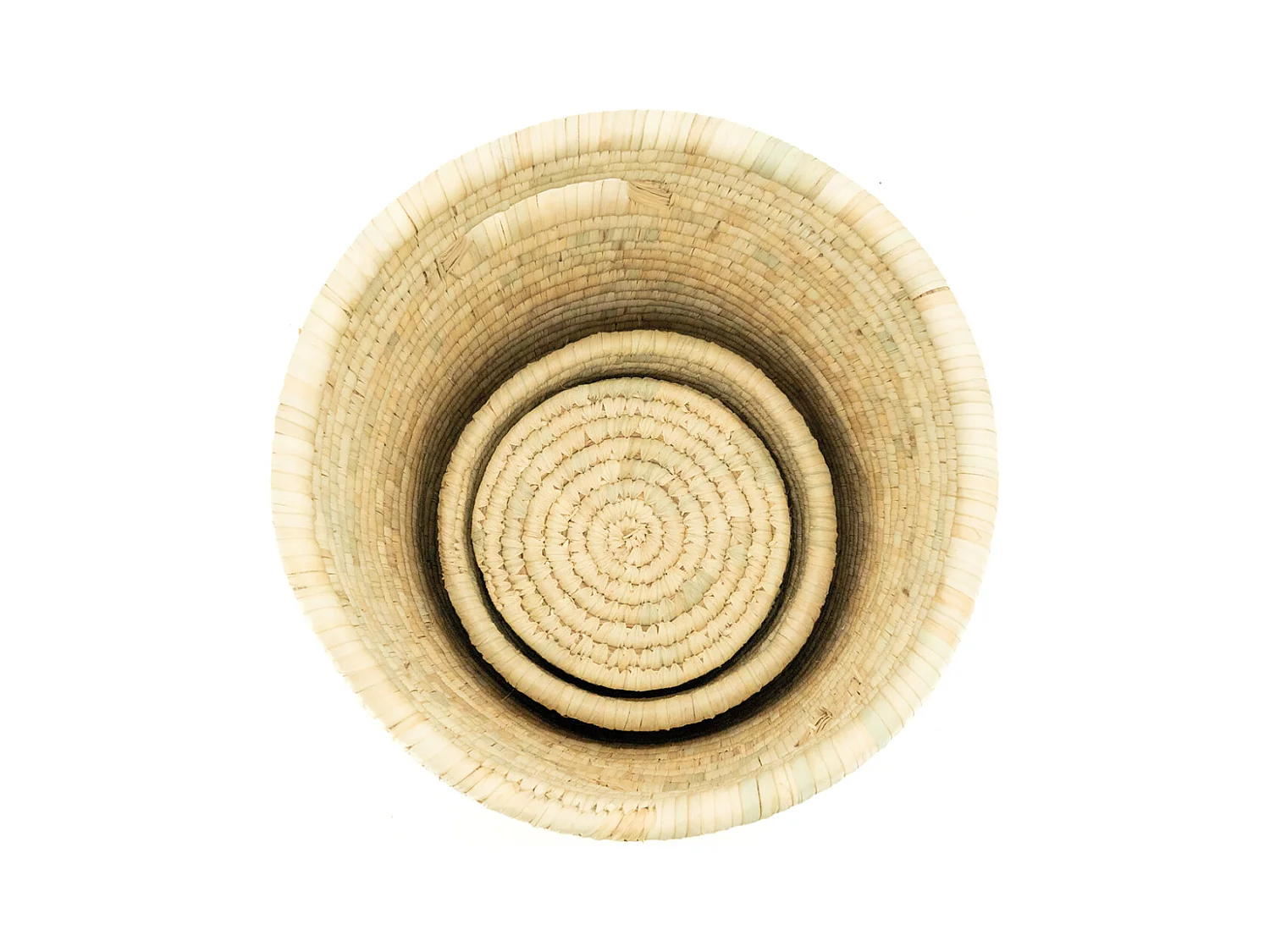 Ensemble panier à linge en jonc naturel avec couvercle et corbeilles assorties