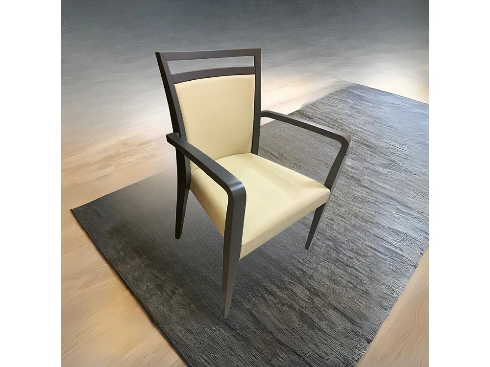 Poltrona in legno ecopelle Alpha colore beige