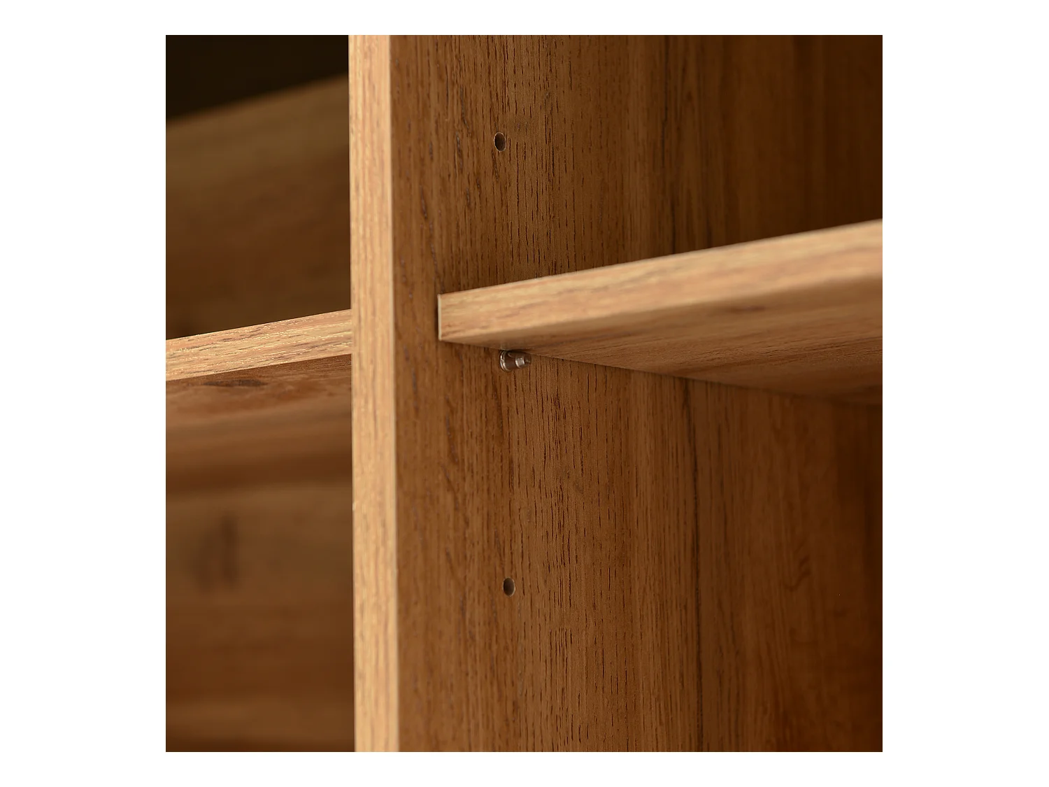 Buffet 160x35x76cm avec 3 portes et 1 niche, pieds en métal noir, corps en woodgrain naturel clair