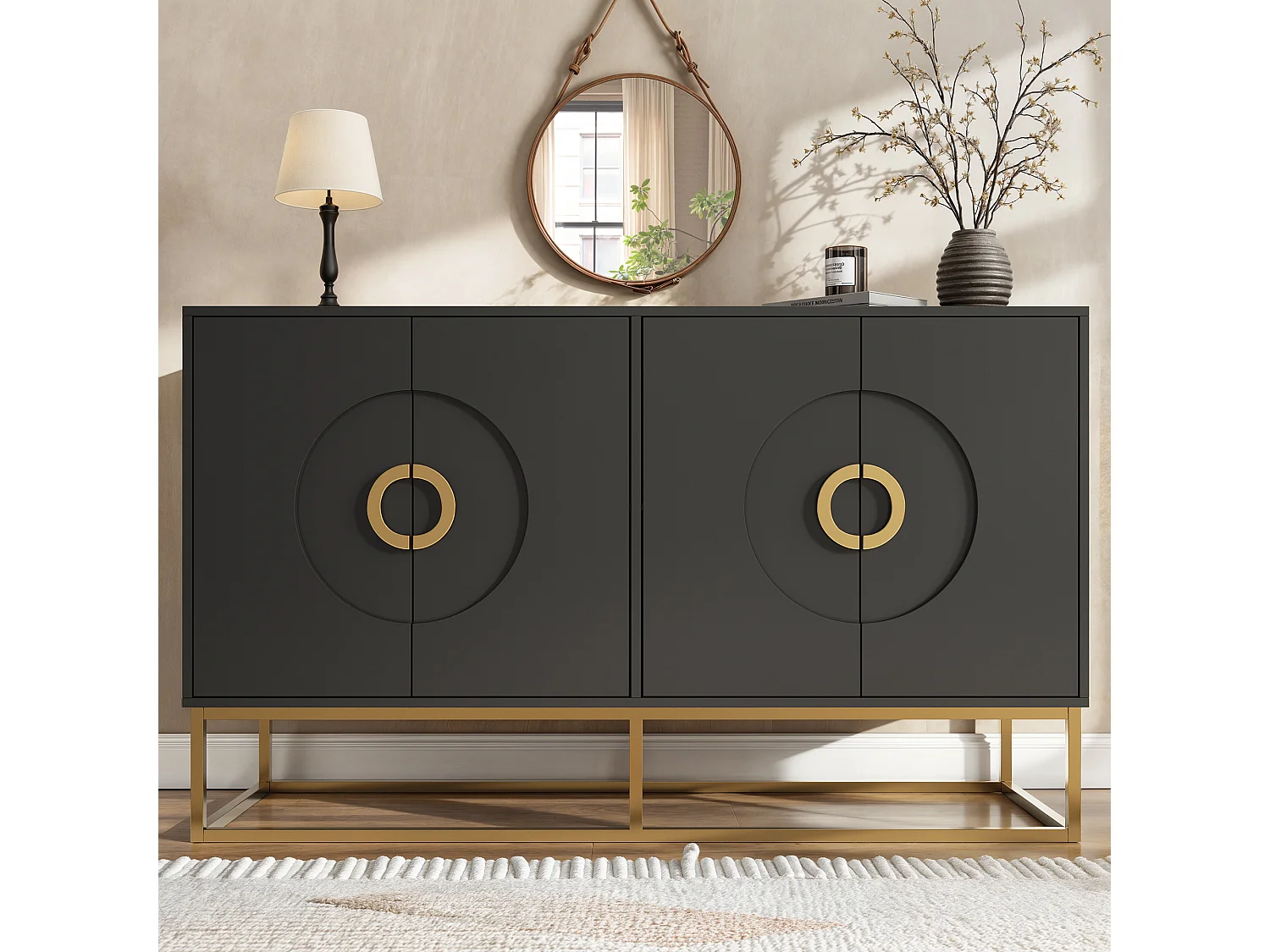 Buffet 140x40x83cm avec 4 portes, poignées et pieds en métal doré, corps en MDF noir