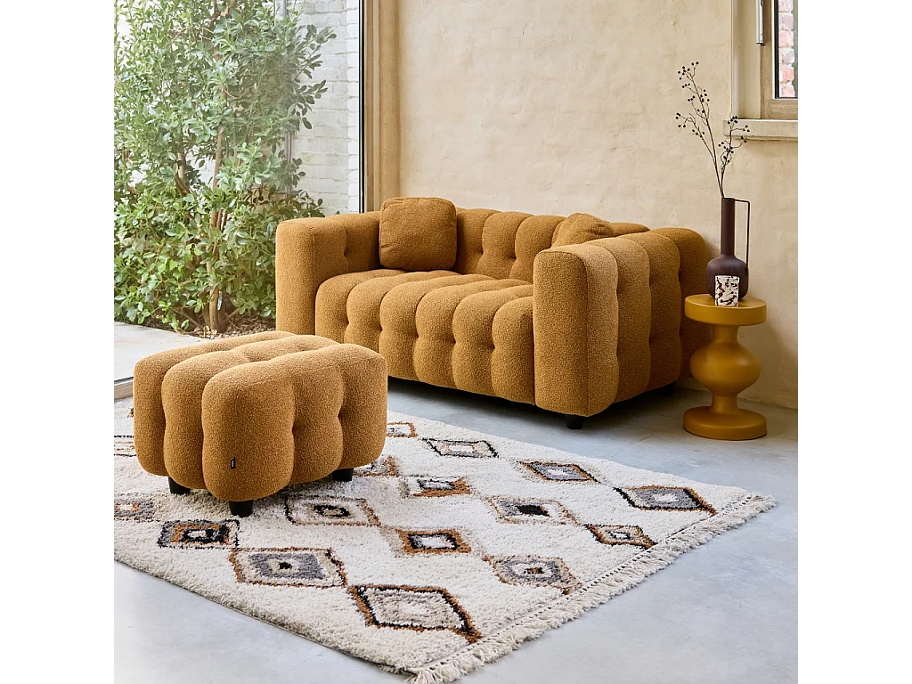 Pouf. module pour canapé. repose-pieds pour canapé 2 places en bouclette texturée moutarde L 69 x P 59 x H 48cm - Leon