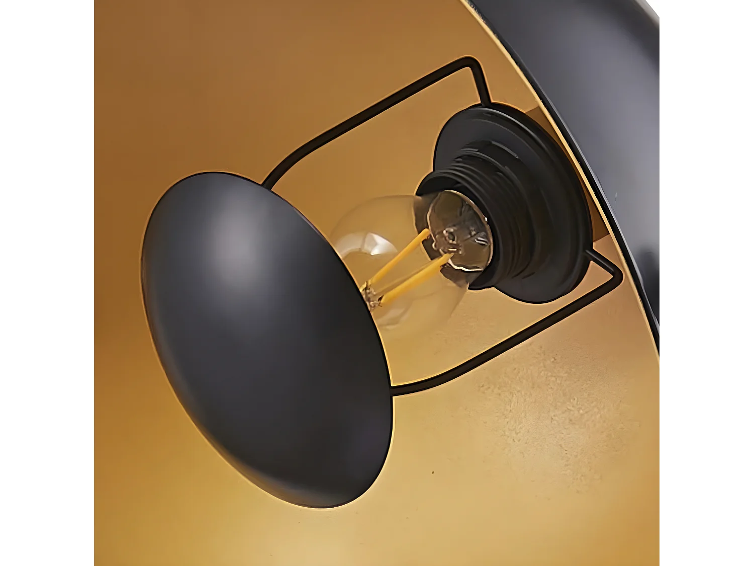 SKOPE - Lampadaire Trépied en Métal Noir et Doré