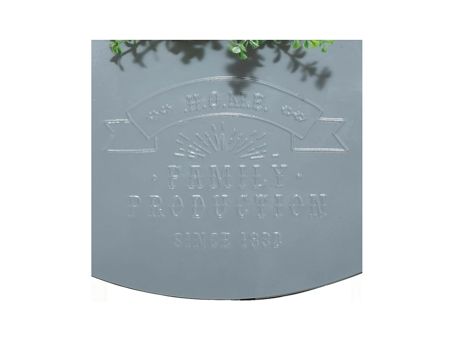 Plantes vertes artificielles dans Suspension en Métal Gris