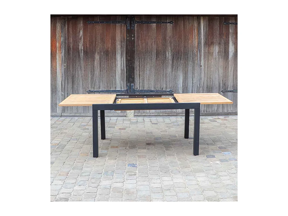 Table BALIteck 6/10 personnes structure aluminium noire, plateau en lame de Teck