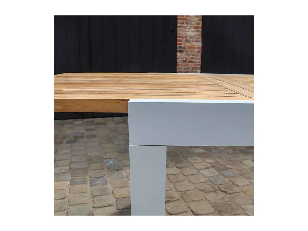 Ensemble BALITECK 6/10p en aluminium blanc, plateau en Teck avec 6 fauteuils