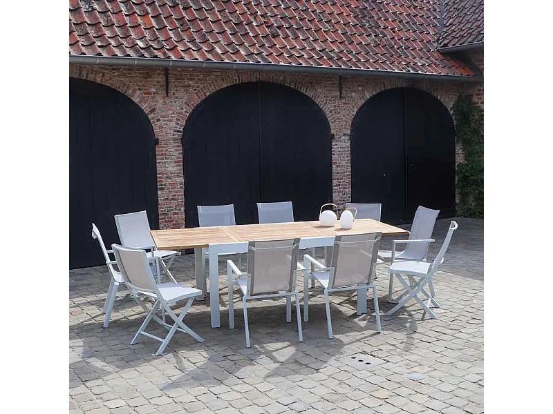 Ensemble BALITECK 8/12p en aluminium blanc, plateau en Teck avec 8 fauteuils et 4 chaises pliantes en aluminium et textilène