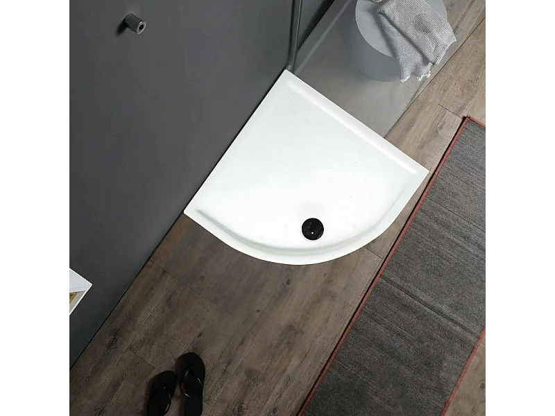 Halfronde witte douchebak "Matera" van antislipkeramiek met opstaande randen 90x90 cm