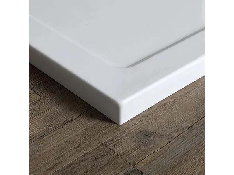 Halfronde witte douchebak "Matera" van antislipkeramiek met opstaande randen 90x90 cm