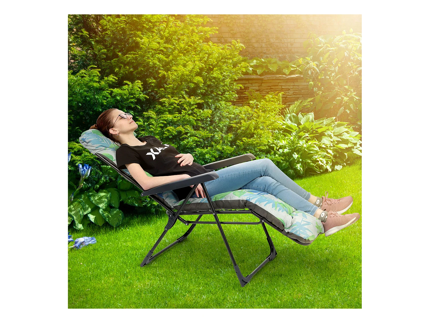KADAX Sdraio da giardino Sedia da spiaggia Pieghevole Poggiapiedi Cuscino Chaise longue