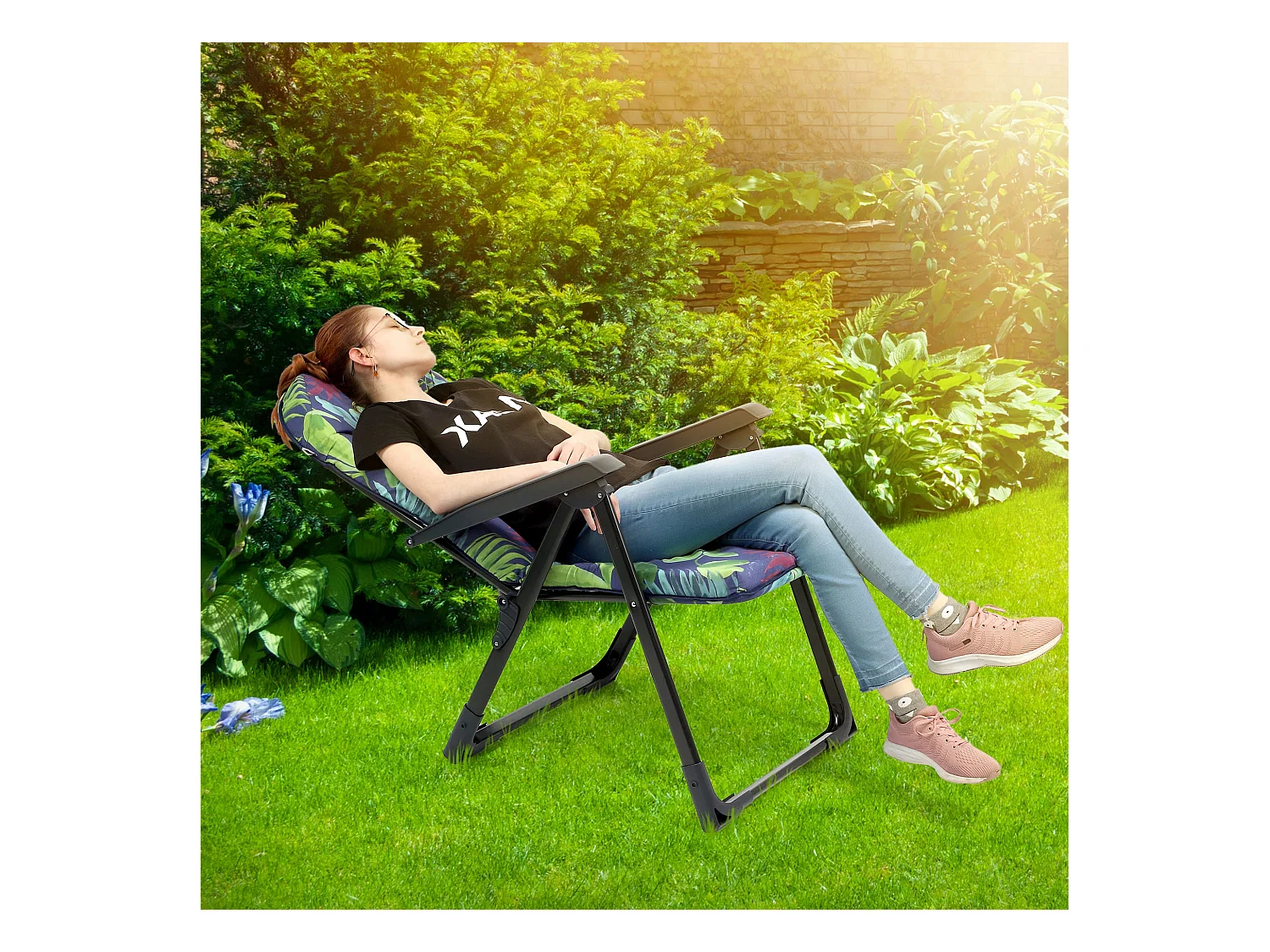 Chaise de jardin KADAX avec dossier réglable, chaise relax en acier thermolaqué, chaise pliante avec capacité de charge jusqu'à 110 kg, chaise longue avec coussin