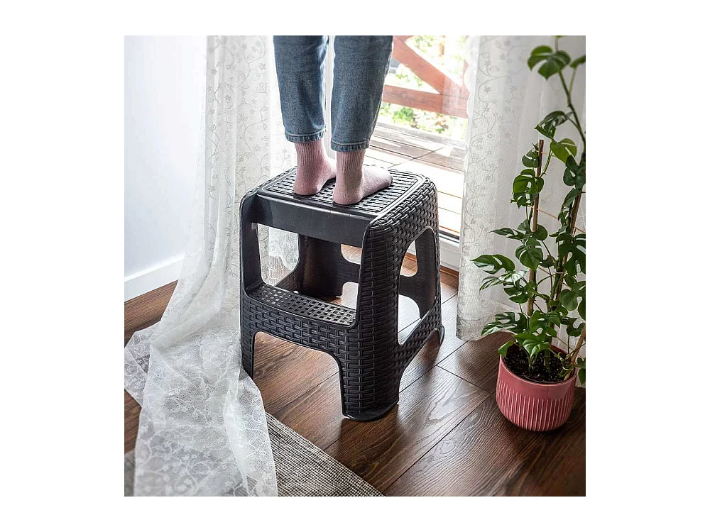 Tabouret KADAX en matériaux plastiques recyclés, escabeau, jusqu'à 160 kg, tabouret en rotin avec pieds antidérapants, tabouret de salle de bain à gradins,