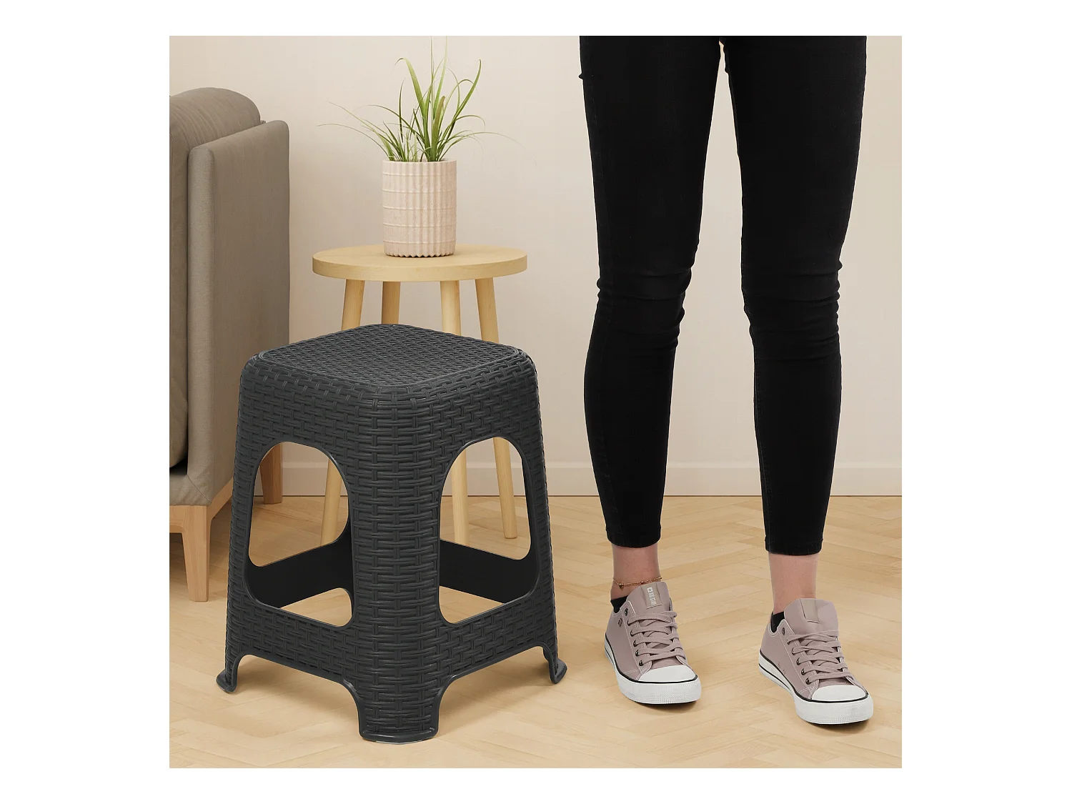 KADAX Kruk van kunststof, opstapkruk, tot 120 kg, rotankruk met antislipvoeten, badkruk, woonkruk, lichte zitkruk, tuinkruk, kruk (2 x set antraciet)