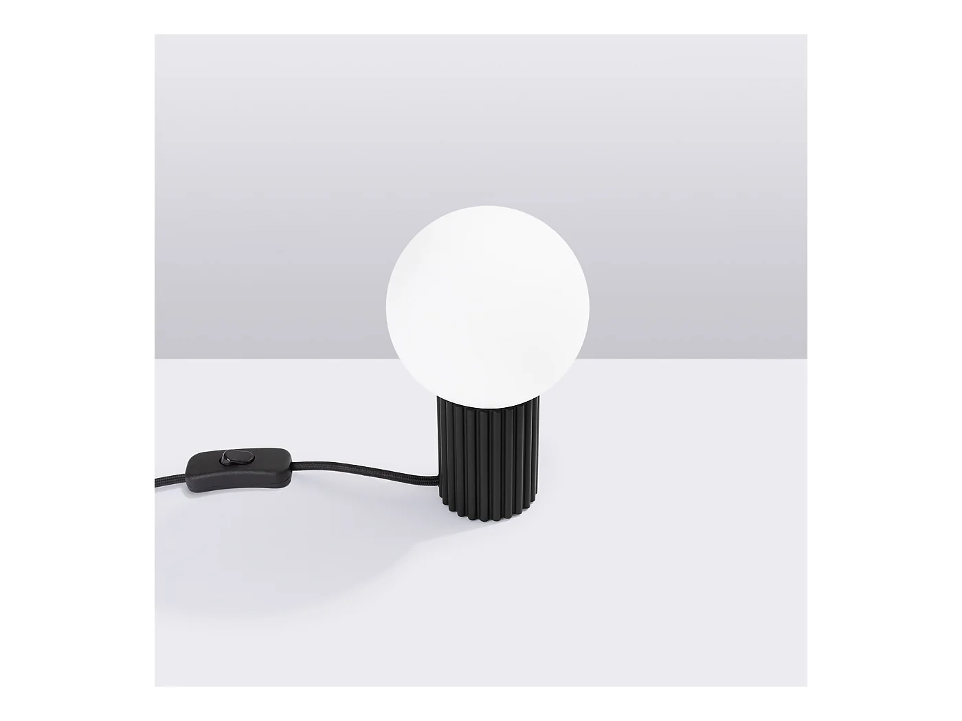 Schreibtischlampe Halo Modern Aus  Aluminium/Glas - 1 Lichtquellen - L.12 X H. Cm - Schwarz