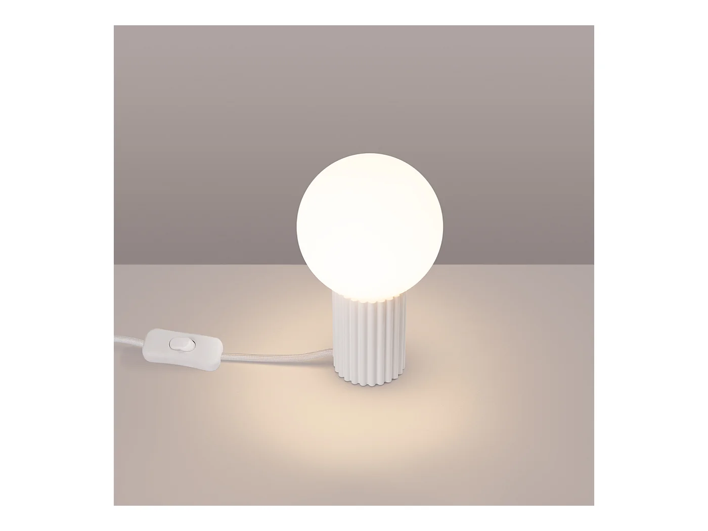 Lampe De Bureau Halo Moderne En Aluminium/Verre - 1 Sources Lumineuses - L.12 X H.19 Cm - Blanc