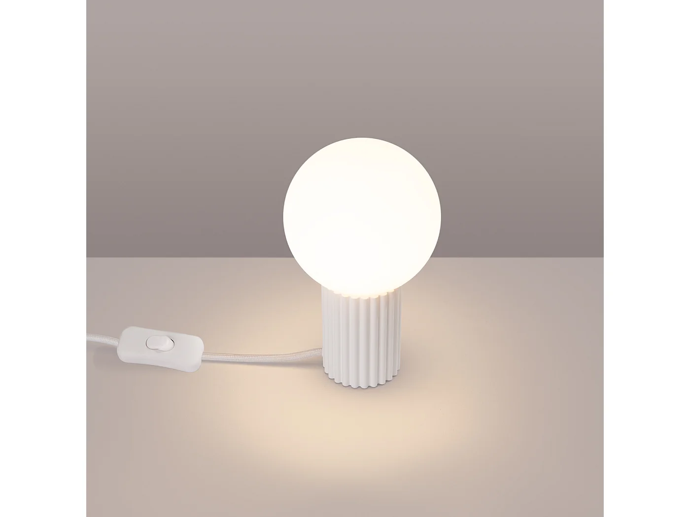 Lampe De Bureau Halo Moderne En Aluminium/Verre - 1 Sources Lumineuses - L.12 X H.19 Cm - Blanc