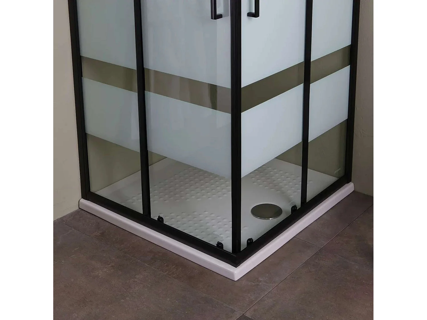 Box doccia da bagno moderno "Cielo" scorrevole serigrafato con profilo nero opaco cm 90x70 190h