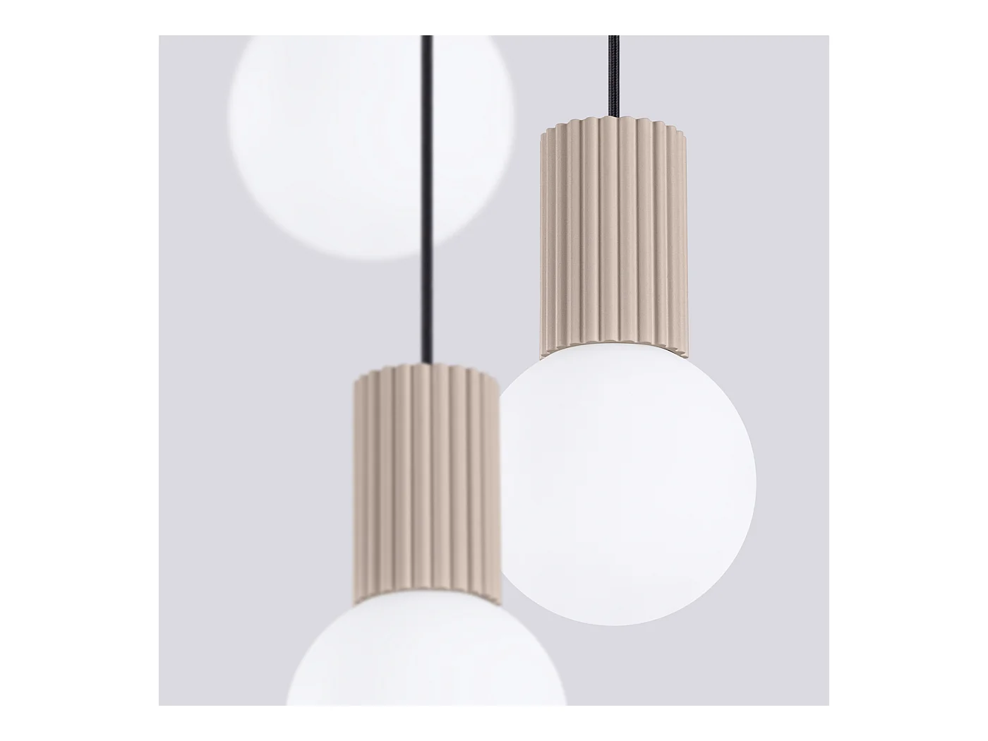 Pendelleuchte Halo Modern Aus  Aluminium/Glas - 3 Lichtquellen - L.25 X H. Cm - Taupe