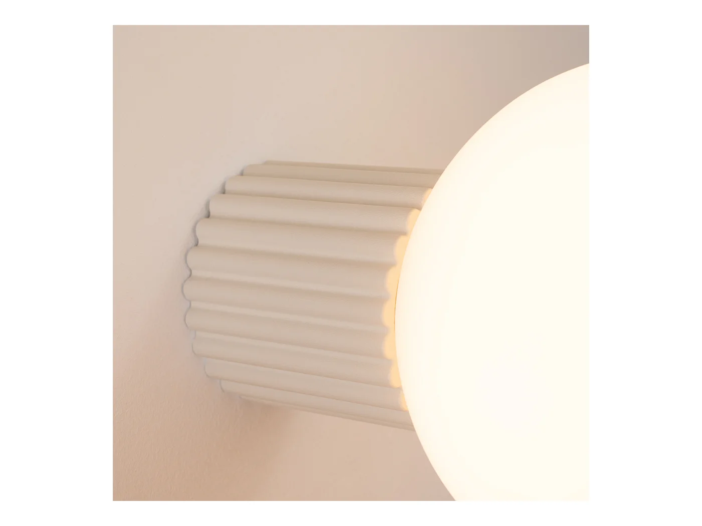 Applique Halo Moderne En Aluminium/Verre - 1 Sources Lumineuses - L.12 X H.12 Cm - Beige