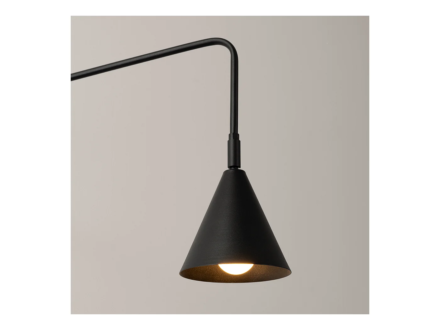 Applique Nox Moderne En Acier - 1 Sources Lumineuses - L.14 X H.30 Cm - Noir