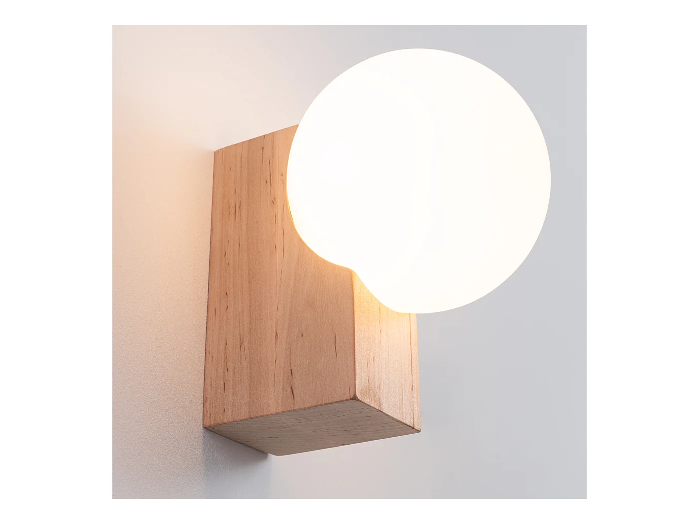 Applique Bulbo Moderne En Bois/Verre - 1 Sources Lumineuses - L.12 X H.17 Cm - Bois Naturel/Blanc