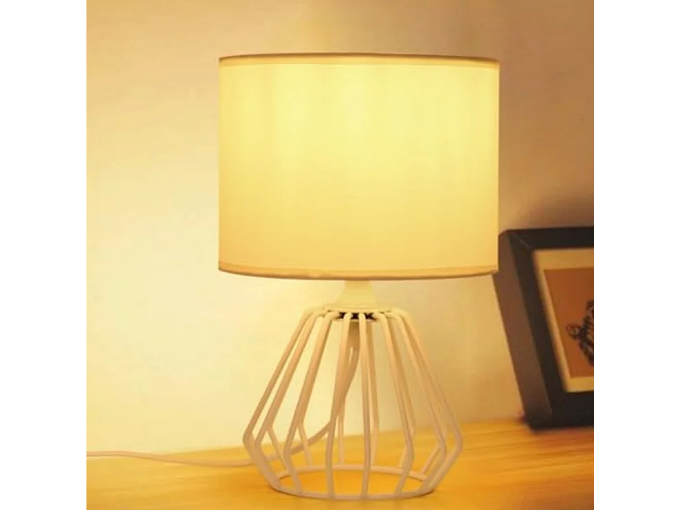 Lampe de chevet, lampe de table avec base creuse et abat-jour en tissu blanc, lampe de table simple pour chambre, salon (ampoule E27 non incluse)