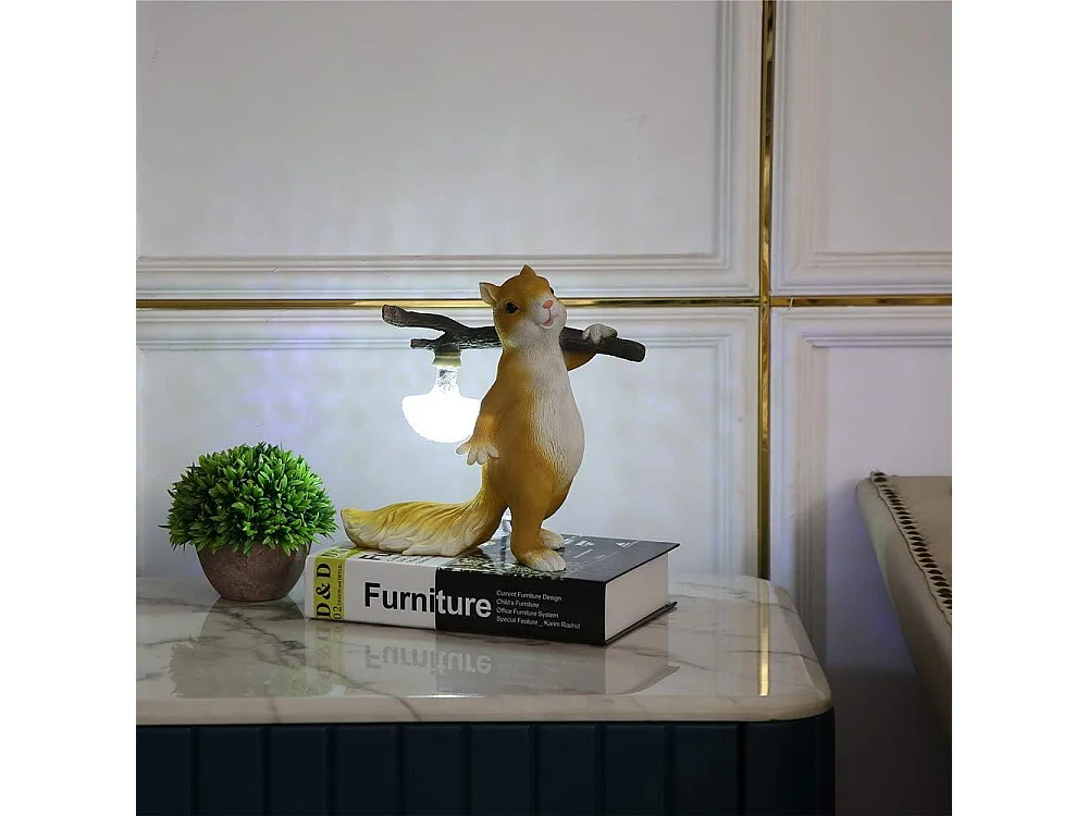 Lampe de table écureuil, lampe de chevet LED, lampe en résine, abat-jour en verre, idéale pour une chambre d'enfant ou un bureau (marron)