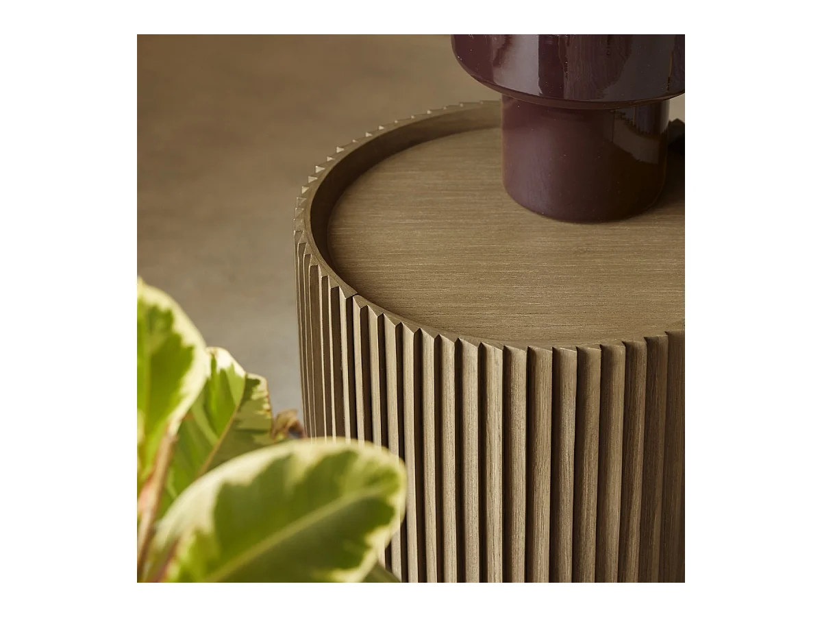 Beistelltisch Lou aus Mindiholz