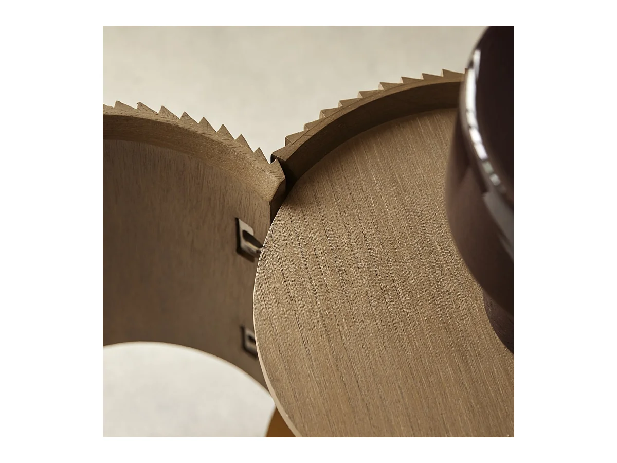 Beistelltisch Lou aus Mindiholz