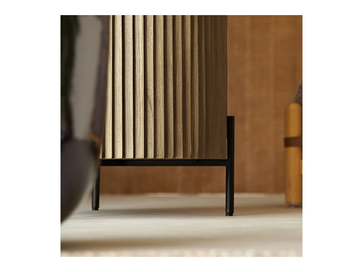 Beistelltisch Lou aus Mindiholz