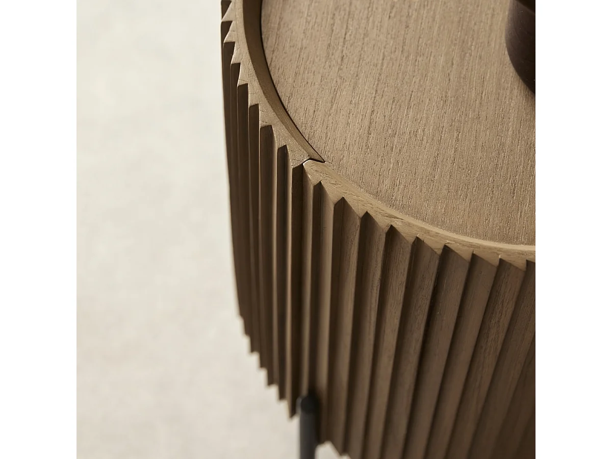 Beistelltisch Lou aus Mindiholz