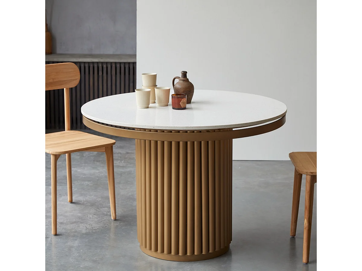 Runder Tisch Isaure aus Metall und Terrazzo 4/6 Personen 107 cm