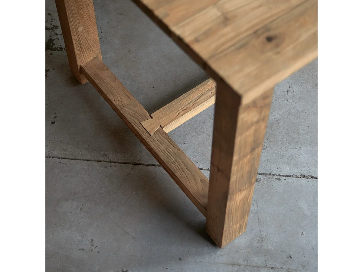 Esstisch Teresa aus massivem Recycling-Teak 200 cm