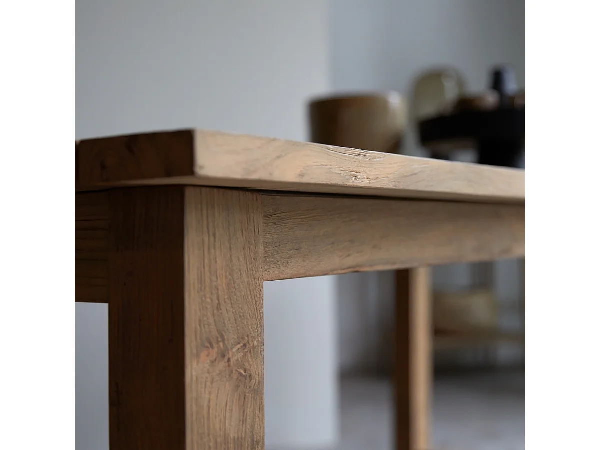 Esstisch Teresa aus massivem Recycling-Teak 200 cm