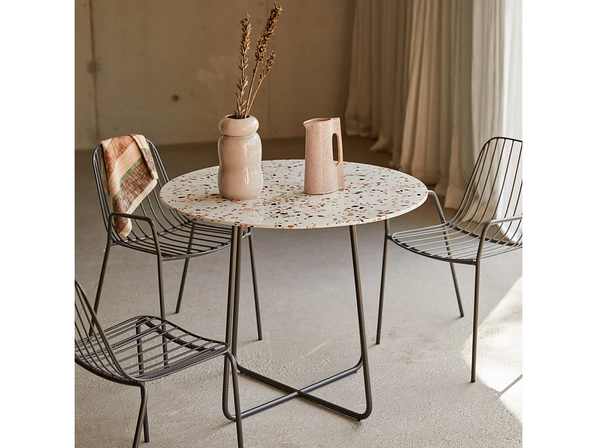 Elio - Round table in premium terrazzo and brown metal, seats 4.