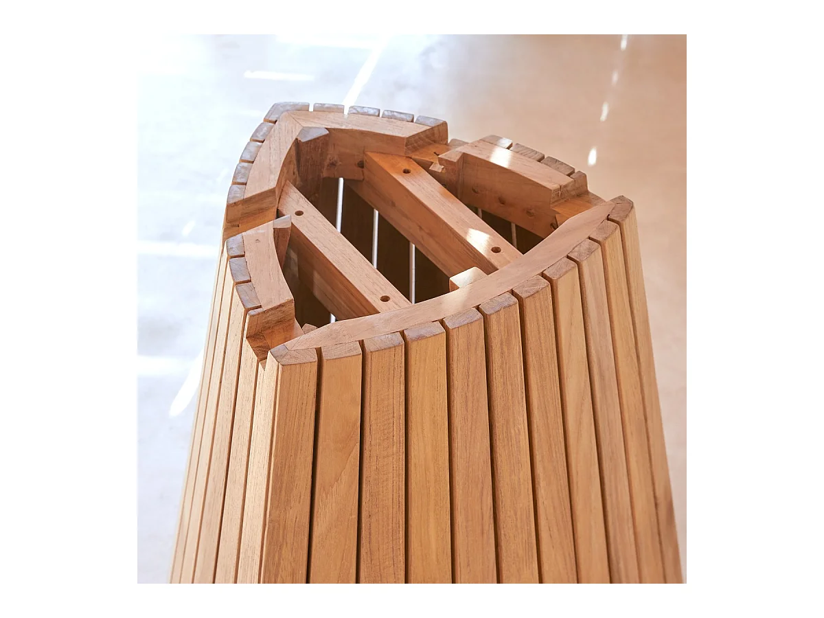 Runder Tisch Paloma aus massivem Teakholz 6 Pers.