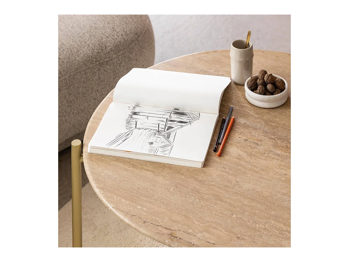 Table basse ronde en marbre et métal doré Cerys