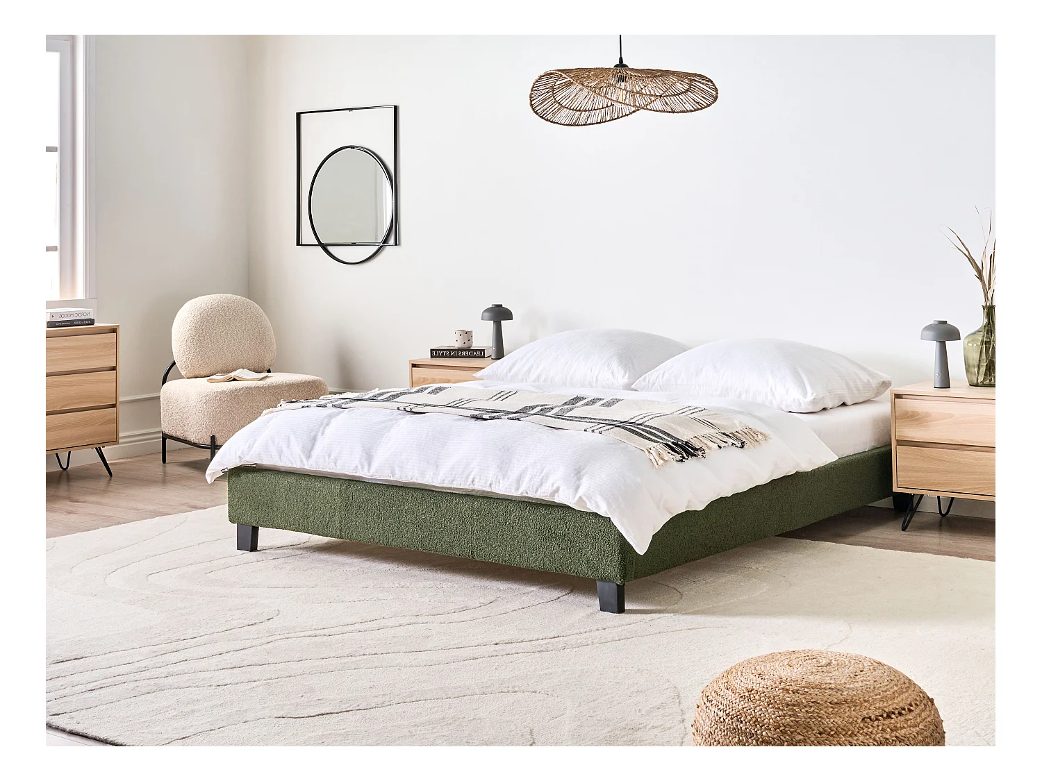 Lit sans tête de lit Bouclé ROANNE 160 x 200 cm Vert foncé