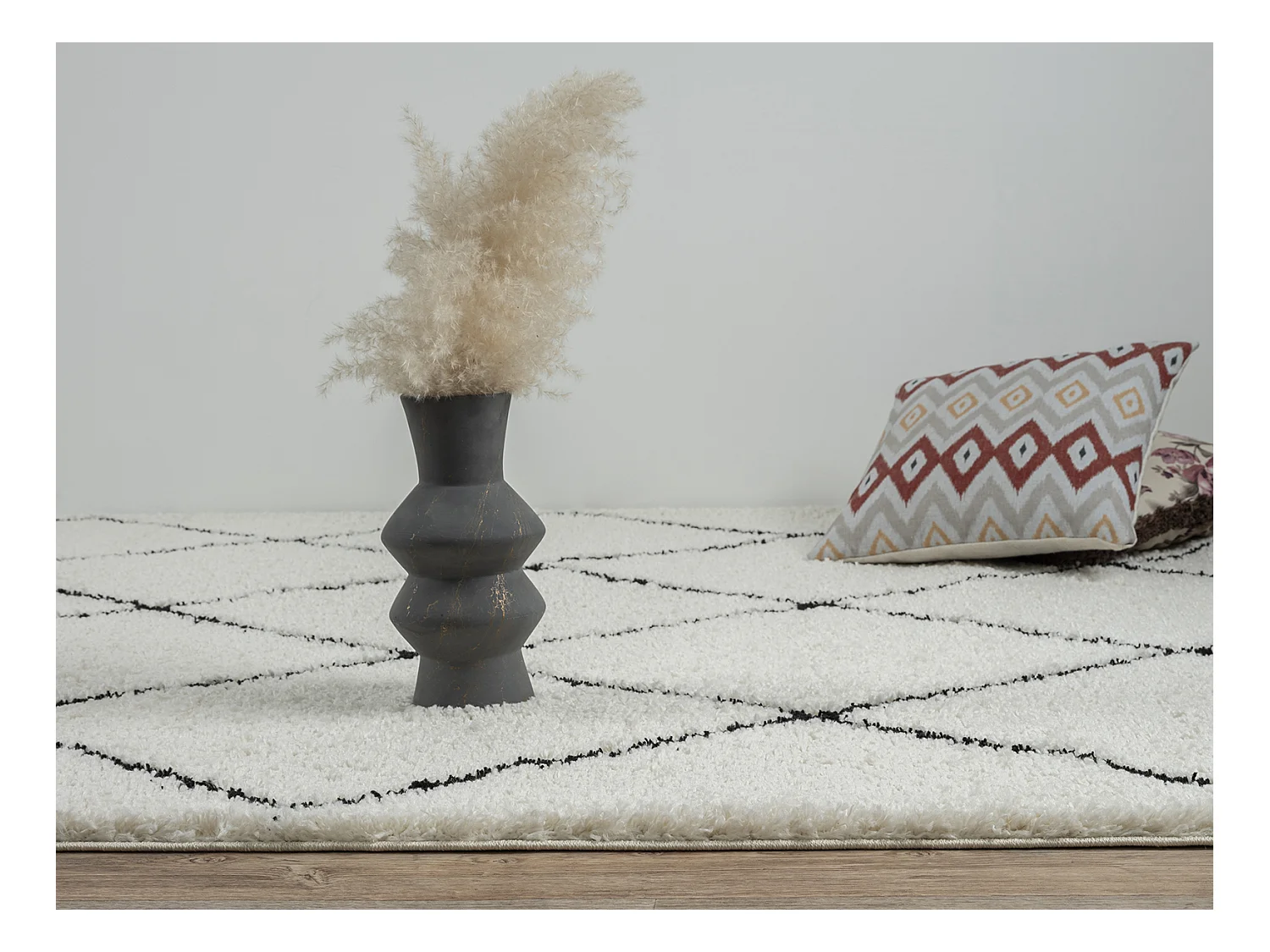 Tapis Bahar Shaggy moderne losange, Blanc Noir, 140 x 200 cm