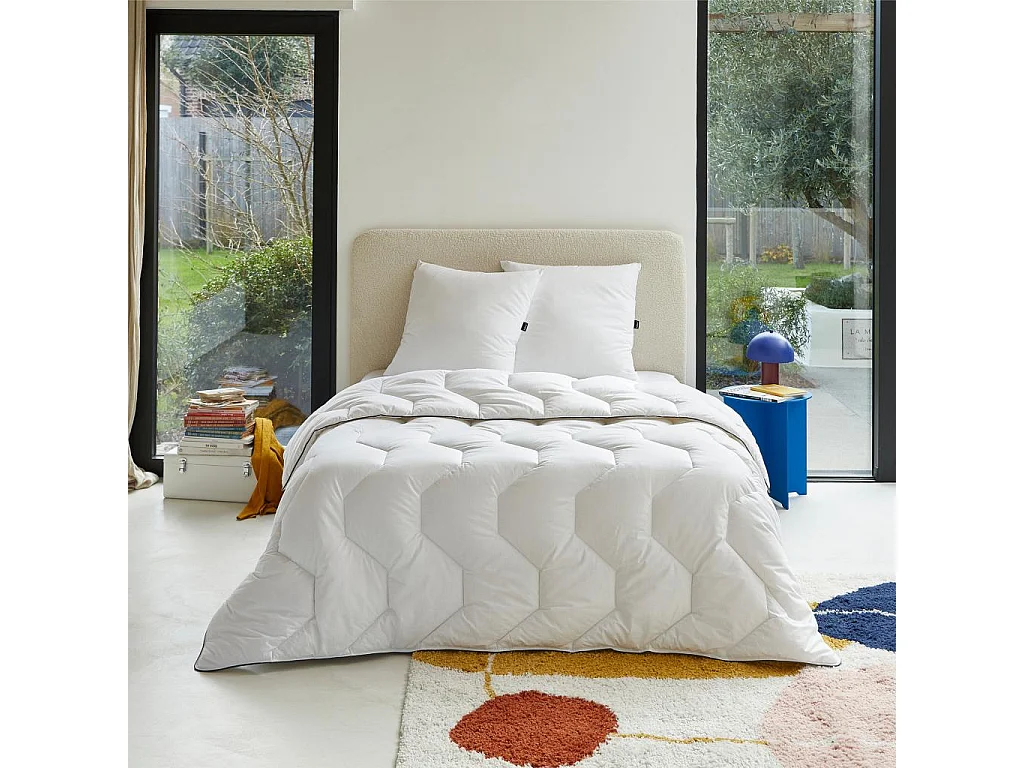 Habitat - Oreiller ferme en synthétique - 650 g - 65 x 65 cm - Souffle de lin