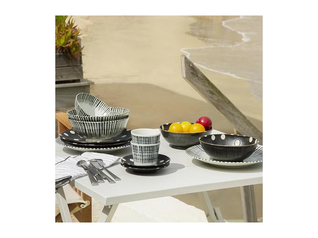 Habitat - Assiette plate en porcelaine - 26 cm - Lignes bleues - Pinako