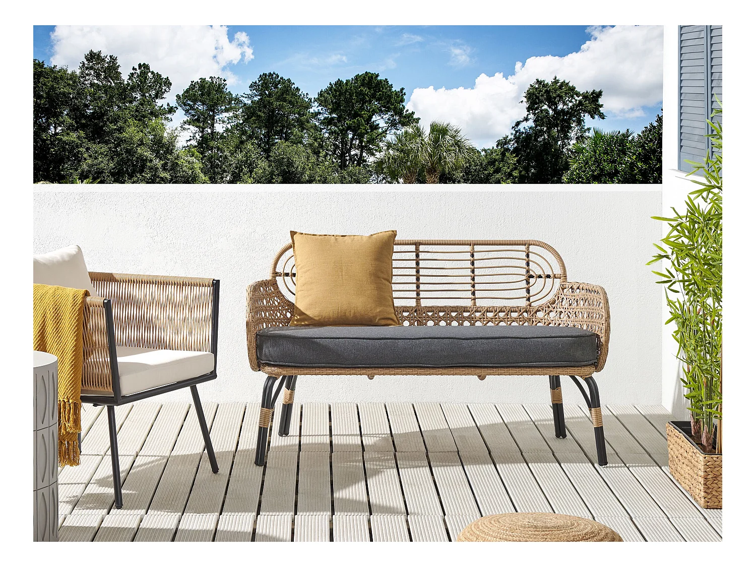 Ławka ogrodowa z poduchą PRATELLO 122 cm Technorattan Naturalny