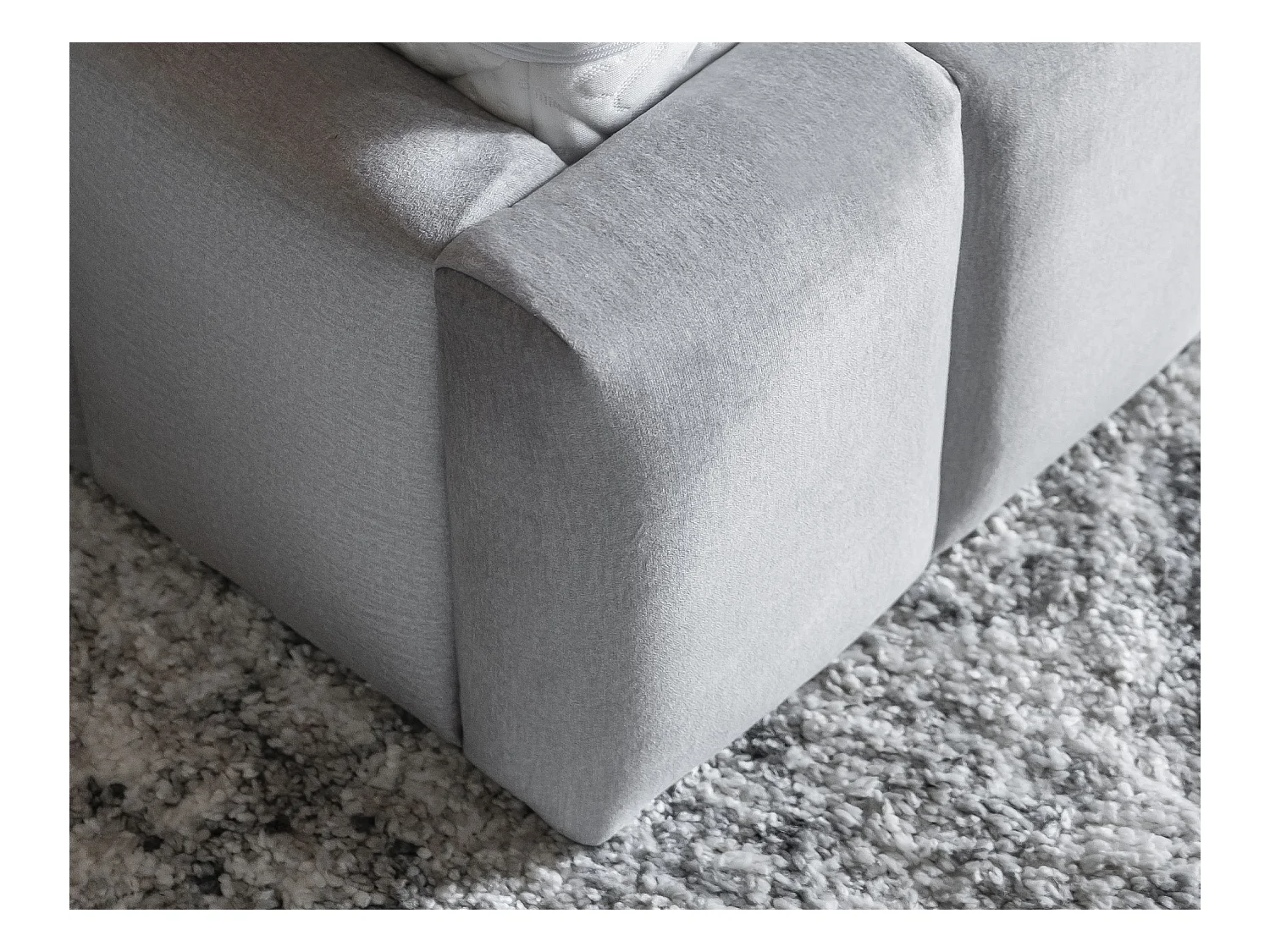 Lit coffre Luto prestige - Design tapissé velours et Led-Gris clair-160x200