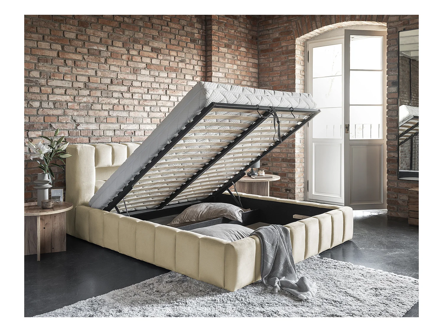 Lit coffre Luto prestige - Design tapissé velours et Led-Beige clair-140x200