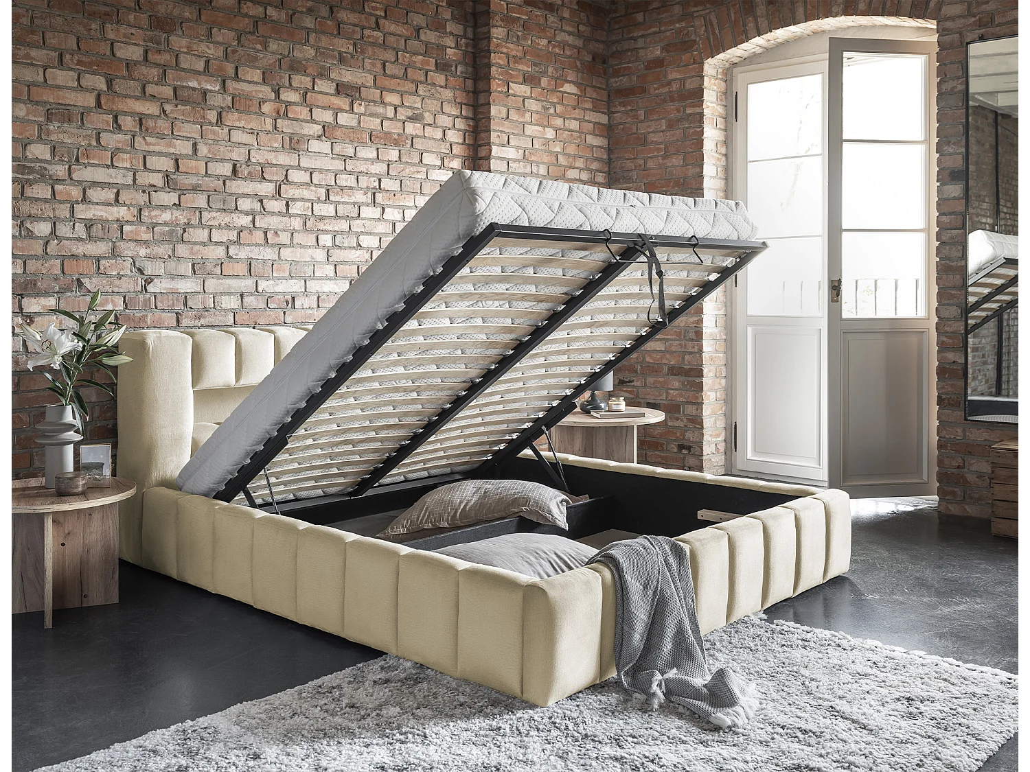 Lit coffre Luto prestige - Design tapissé velours et Led-Beige clair-140x200