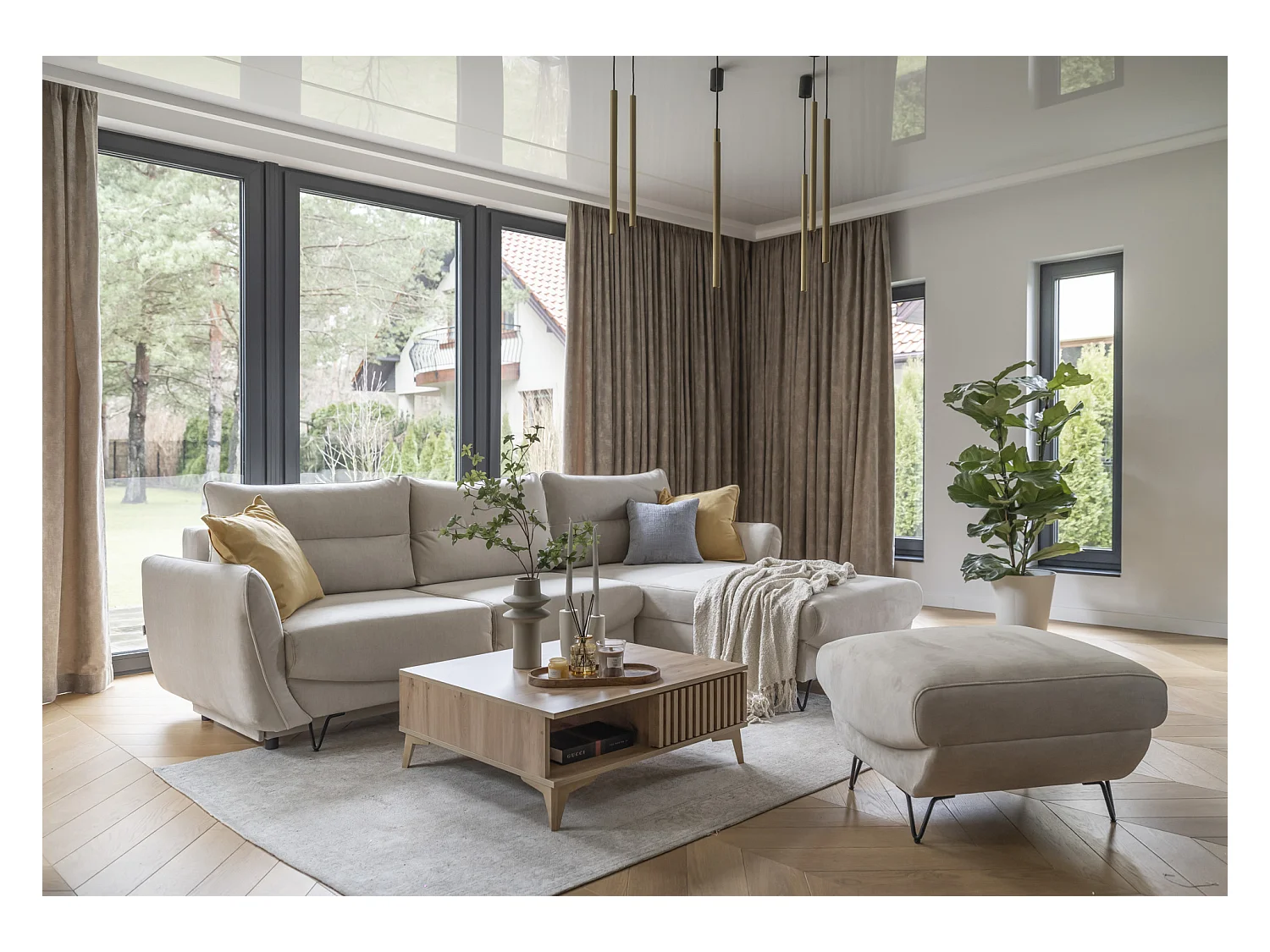 Pouf en tissu ZURIK – Élégance et praticité-Beige