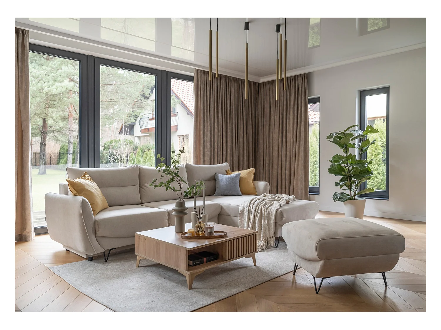 Pouf en velours ZURIK – Confort et praticité-Beige