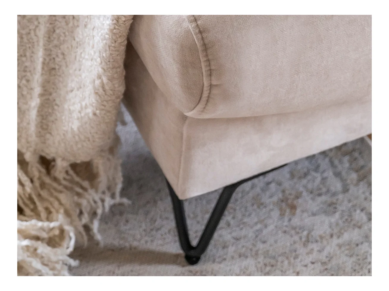 Pouf en velours ZURIK – Confort et praticité-Marron foncé